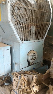 เครื่องปั๊มกดอัดขึ้นรูปชิ้นงาน ยี่ห้อ SAMYANG HEAVY MACHINERY ขนาดแรงกดปั๊ม 25 ตัน  (มีแค่ 6 เครื่อง)