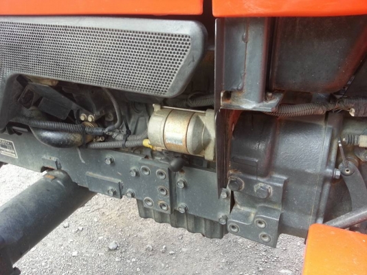 คูโบต้า L2808 4 WD พร้อมผานพรวน 5 ใบ