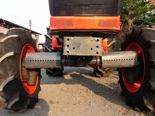 คูโบต้า L4708 4 WD  ตัวเปล่าสภาพดีมาก..รถยึดลูกค้าส่งไม่ไหว..เล่มทะเบียนพร้อม