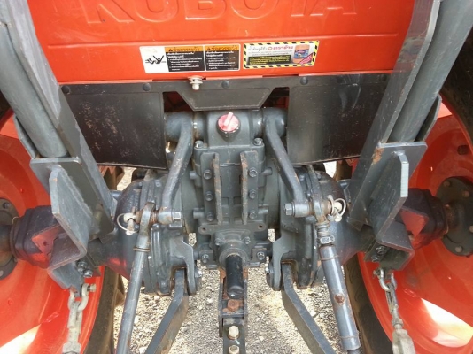 คูโบต้า L4708 4 WD  ตัวเปล่าสภาพดีมาก..รถยึดลูกค้าส่งไม่ไหว..เล่มทะเบียนพร้อม