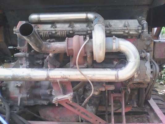 ขายรถเกี่ยว อุ้ม  เครื่อง JO8C turbo ปั้มไดกิ้น 22PV