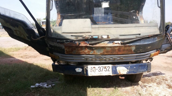 หกล้อ โตโย้ต้า BU91รุ่น3ใบปัด 115ดั้มสามมิต 5คิว ช่วงล่างใหญ่ หน้า FหลังF สภาพดีเดิมพร้อมใช้ ทะเบียนพร้อมโอน หกล้อ โตโย้ต้า BU91รุ่น3ใบปัด 115ดั้มสามมิต 5คิว ช่วงล่างใหญ่ หน้า FหลังF สภาพดีเดิมพร้อมใช้ ทะเบียนพร้อมโอน