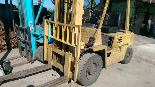 @@___ขายโฟลคลิฟท์ Komatsu ขนาด 2.5 ตัน เครื่องดีเซล ยางใหม่ เครื่องดี___@@@