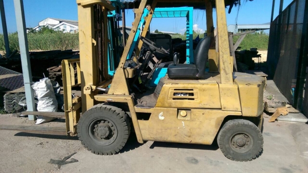 @@___ขายโฟลคลิฟท์ Komatsu ขนาด 2.5 ตัน เครื่องดีเซล ยางใหม่ เครื่องดี___@@@