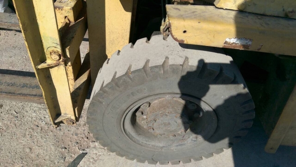 @@___ขายโฟลคลิฟท์ Komatsu ขนาด 2.5 ตัน เครื่องดีเซล ยางใหม่ เครื่องดี___@@@