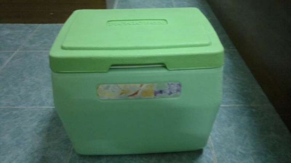 ขายกระติกน้ำแข็ง พลาสติกอย่างดี