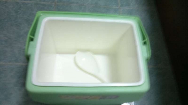 ขายกระติกน้ำแข็ง พลาสติกอย่างดี