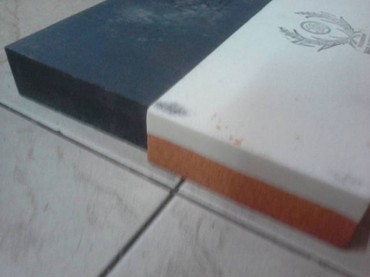 ขายหินลับมีดตรารวงข้าวงานเก่าเก็บเยอรมัน MADE IN GERMANY. ขายหินลับมีดตรารวงข้าวงานเก่าเก็บเยอรมัน MADE IN GERMANY.