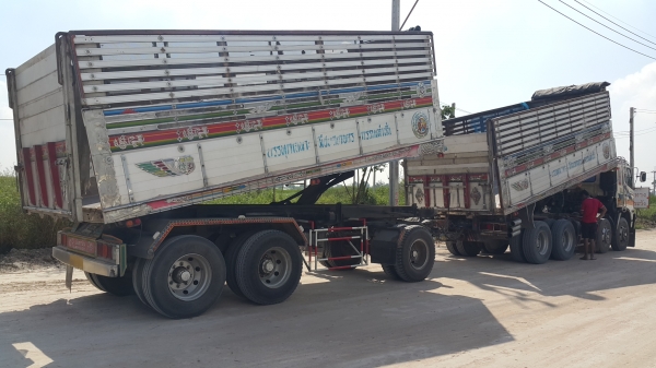 ขายรถพ่วง 24 ล้อ แม่-ลูก กระบะเนียมคอกเกษตรดั้ม อู่.เปิ่มการช่าง HINO 320 รถใช้งาน ราคา1950000 ต่อรอง ขายรถพ่วง 24 ล้อ แม่-ลูก กระบะเนียมคอกเกษตรดั้ม อู่.เปิ่มการช่าง HINO 320 รถใช้งาน ราคา1950000 ต่อรอง