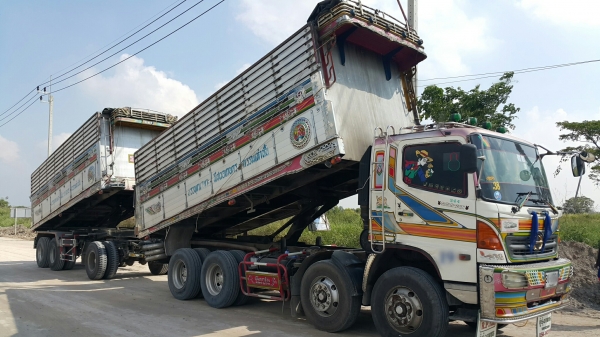 ขายรถพ่วง 24 ล้อ แม่-ลูก กระบะเนียมคอกเกษตรดั้ม อู่.เปิ่มการช่าง HINO 320 รถใช้งาน ราคา1950000 ต่อรอง ขายรถพ่วง 24 ล้อ แม่-ลูก กระบะเนียมคอกเกษตรดั้ม อู่.เปิ่มการช่าง HINO 320 รถใช้งาน ราคา1950000 ต่อรอง