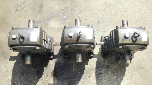 ==== เหลือ 2 ตัว!! ==== วอร์มเกียร์ทด MAKISHINKO Made in Japan เพลาออก 2 ทาง เบอร์ 135 ทด 1:60 สวย สด นอก แน่นทุกตัวมาเทสได้เลย.