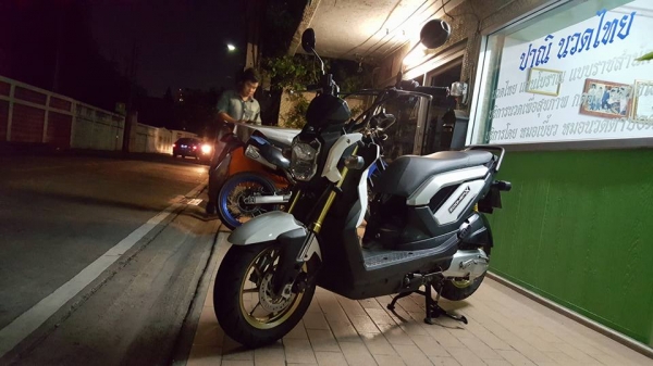 ขออนุญาติขาย HONDA ZOOMER-X 110i สีขาวมุก ฟรีค่าโอน