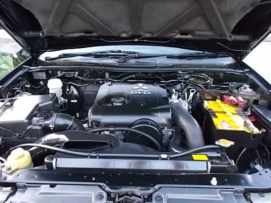 MITSUBISHI TRITON 2.5 ดีเซล PLUS DOUBLE CAB ออโต้ MITSUBISHI TRITON 2.5 ดีเซล PLUS DOUBLE CAB ออโต้