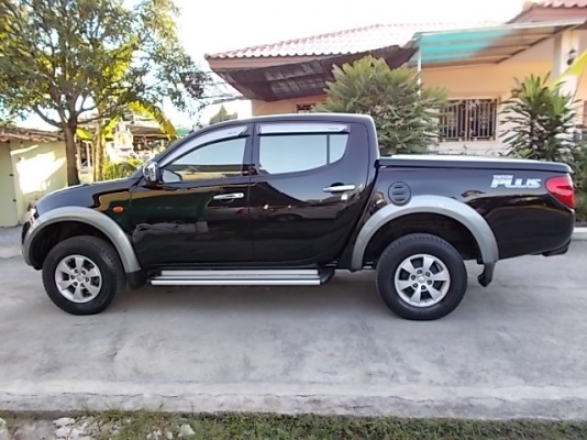 MITSUBISHI TRITON 2.5 ดีเซล PLUS DOUBLE CAB ออโต้ MITSUBISHI TRITON 2.5 ดีเซล PLUS DOUBLE CAB ออโต้