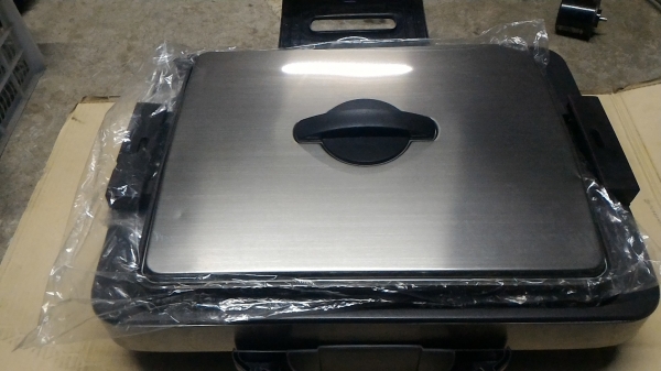 กะทะไฟฟ้าเอนกประสงค์ของใหม่ ยี่ห้อ MITSUBISHI ออกแบบให้พกพาไปง่ายๆ