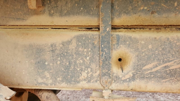 ขาย 10 ล้อดั้ม ไอ้หลง FN527M-TD เครื่องเดิม 6D16 195 แรงม้า เกียร์ 10 สปีด เฟืองท้าย ROCKY 240 รถใช้งานอยู่ เล่มทะเบียนพร้อมโอนครับ