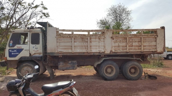 ขาย 10 ล้อดั้ม ไอ้หลง FN527M-TD เครื่องเดิม 6D16 195 แรงม้า เกียร์ 10 สปีด เฟืองท้าย ROCKY 240 รถใช้งานอยู่ เล่มทะเบียนพร้อมโอนครับ