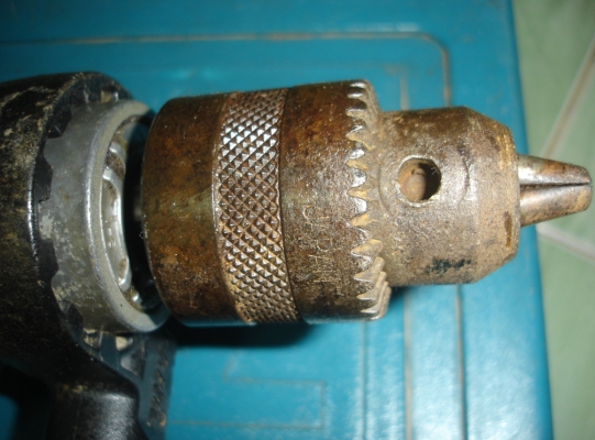 ขายสว่านกระแทก2สปีด 20 mm.(3/4") MAKITA HP2050 720W