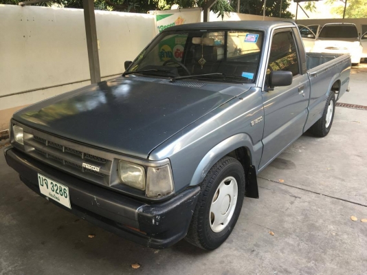 MAZDA  B1600