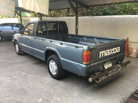 MAZDA  B1600
