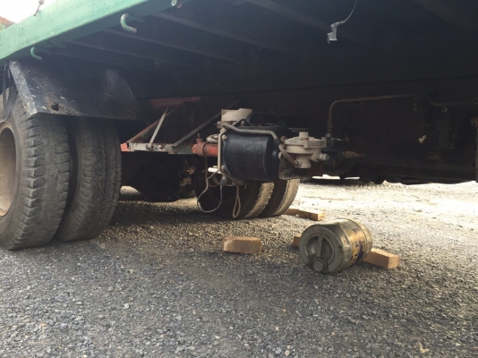 (ลงรายละเอียดใหม่..)10ล้อเพลาเดียวพื้นเรียบ..195 แรงFL3HNLA...ปี2537 เล่มพร้อม..ขายตามสภาพเท่านั้น