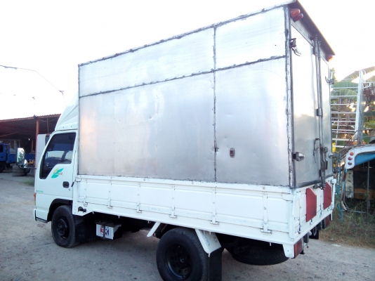 4 ล้อบรรทุก * ไม่ติดเวลา * ISUZU  NKR 100 แรงม้า  *ยาว 3.20 ม.*  รถสวยเดิม+สวยจริง * สภาพรถพร้อมใช้งานครับ * มีเล่มพร้อมโอน