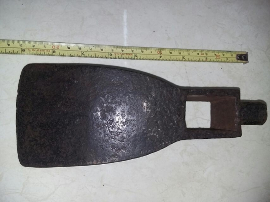 ขายจอบหงอนโบราณตราตา 2 1/4 lbs. Made in Germany.