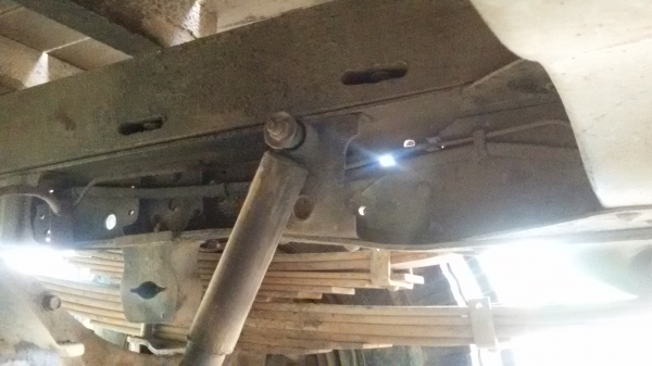 ISUZU-NPR.เครื่อง120.ฝาขาว4,30.เมตร..ใช้น้อย.สภาพพร้อมใช้งาน.ราคา.375,000 ISUZU-NPR.เครื่อง120.ฝาขาว4,30.เมตร..ใช้น้อย.สภาพพร้อมใช้งาน.ราคา.375,000