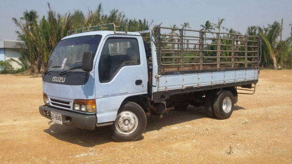 ISUZU-NPR.เครื่อง120.ฝาขาว4,30.เมตร..ใช้น้อย.สภาพพร้อมใช้งาน.ราคา.375,000 ISUZU-NPR.เครื่อง120.ฝาขาว4,30.เมตร..ใช้น้อย.สภาพพร้อมใช้งาน.ราคา.375,000