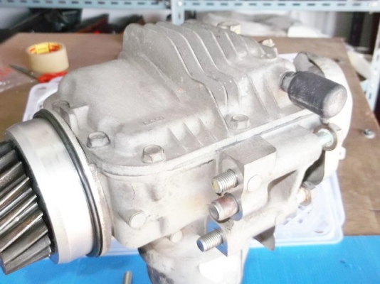 เกียร์ สโลว์ 4WD ฟอร์ดเอสเคป -สภาพสวยมาก แท้ ตรงรุ่น