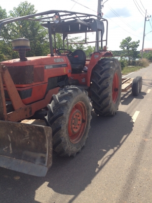 ขายดาวน์รถไถ KUBOTA M9000 ใบมีดดันหน้า หางลากเทรลเลอร์ ขายดาวน์ 270000