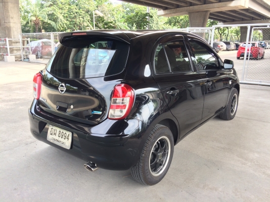 NISSAN MARCH 1.2E ปี 2010 รถมือเดียวไม่เคยเชี่ยวชน อุปกรณ์ครบ พร้อมโอน