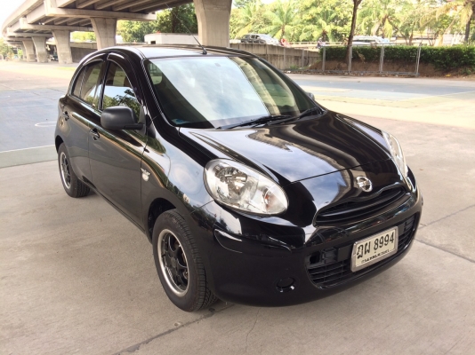 NISSAN MARCH 1.2E ปี 2010 รถมือเดียวไม่เคยเชี่ยวชน อุปกรณ์ครบ พร้อมโอน