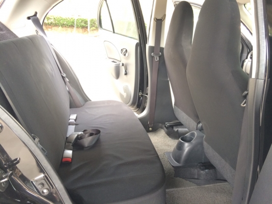 NISSAN MARCH 1.2E ปี 2010 รถมือเดียวไม่เคยเชี่ยวชน อุปกรณ์ครบ พร้อมโอน