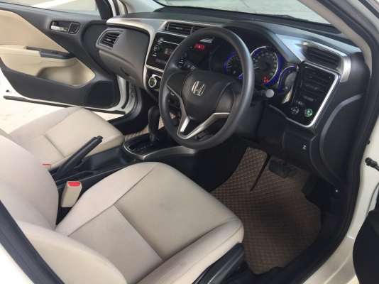 Honda New City 1.5V ปี 2014 รถมือเดียวสภาพใหม่ป้ายแดง ไมล์น้อย 27.xxx ก.ม ไม่มีชน พร้อมใช้งาน