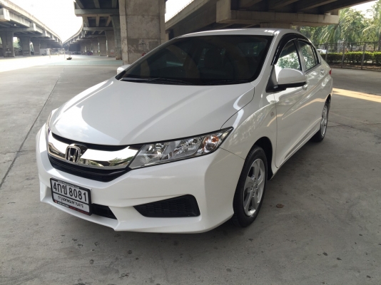 Honda New City 1.5V ปี 2014 รถมือเดียวสภาพใหม่ป้ายแดง ไมล์น้อย 27.xxx ก.ม ไม่มีชน พร้อมใช้งาน