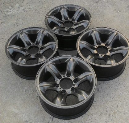 ขายล้อเล็บเหยี่ยวขอบ16 ล้อแท้สวยๆ