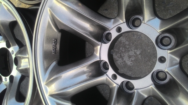 ขายล้อเล็บเหยี่ยวขอบ16 ล้อแท้สวยๆ