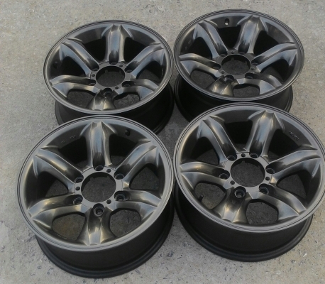 ขายล้อเล็บเหยี่ยวขอบ16 ล้อแท้สวยๆ