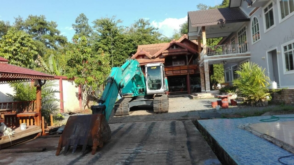 ขายรถแบคโฮ KOBELCO SK200-6 YN08 เอกสารเล่มทะเบียน ราคา 1300000