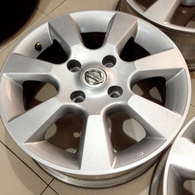 -----ขายแล้ว-----ล้อแม็กซ์ 15 นิ้ว NISSAN