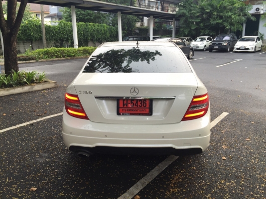 Benz C180 ปี 2011 รถมือเดียว อุปกรณ์ครบเอกสารพร้อมโอน
