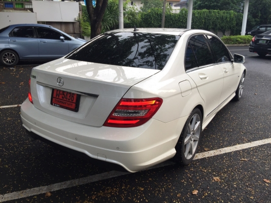 Benz C180 ปี 2011 รถมือเดียว อุปกรณ์ครบเอกสารพร้อมโอน