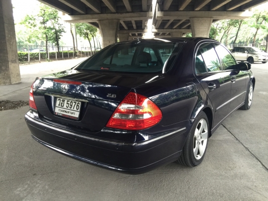 Benz E-240 โฉม W211 ปี 2003 รถมือเดียวสวยมาก ไม่เคยมีประวัติเชียวชน เดิมทั้งคัน อุปกรณ์ครบเอกสารพร้อมโอน