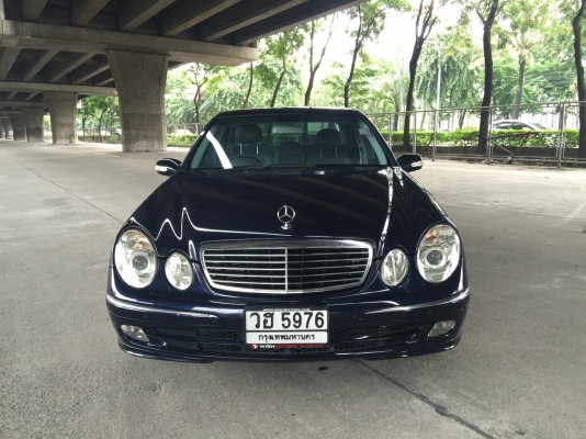 Benz E-240 โฉม W211 ปี 2003 รถมือเดียวสวยมาก ไม่เคยมีประวัติเชียวชน เดิมทั้งคัน อุปกรณ์ครบเอกสารพร้อมโอน