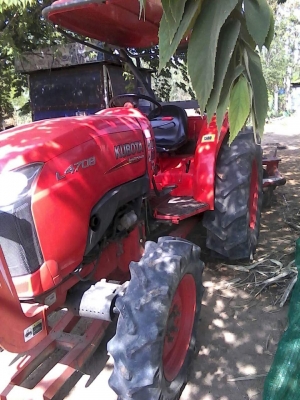 ขายรถไถ KUBOTA L4708 ใช้งานน้อย อุปกรณ์ครบ ดันหน้า ผานหลัง 1&times;&times;&times;ชม. สนใจโทร 090-8588220คุณนะ 093-3258446คุณบิว หรือเข้าดูสินค้าอื่นๆได้ที่ www.truck.in.th/498 หรือเพจFacebook ณรงค์ ซื้อขายรถมือสอง (เว็บไซต์ส่วนตัว) หรือFacebook คุณนะ รถบร