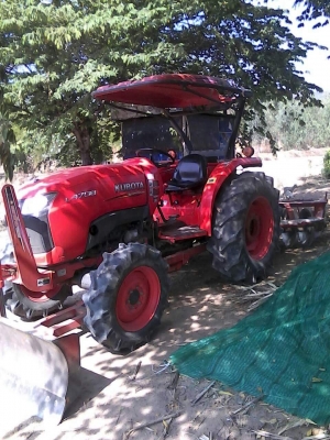 ขายรถไถ KUBOTA L4708 ใช้งานน้อย อุปกรณ์ครบ ดันหน้า ผานหลัง 1&times;&times;&times;ชม. สนใจโทร 090-8588220คุณนะ 093-3258446คุณบิว หรือเข้าดูสินค้าอื่นๆได้ที่ www.truck.in.th/498 หรือเพจFacebook ณรงค์ ซื้อขายรถมือสอง (เว็บไซต์ส่วนตัว) หรือFacebook คุณนะ รถบร