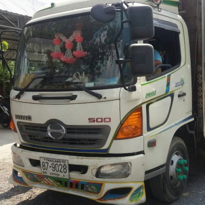 หกล้อ ฮีโน่ FC9J145ปี52 ซี่รี่ 500 ช่วงยาว 5.50ม กะบะมีเนียมทั้งลูก สภาพดีสวยบางเดิม ทะเบียนพร้อมโอน