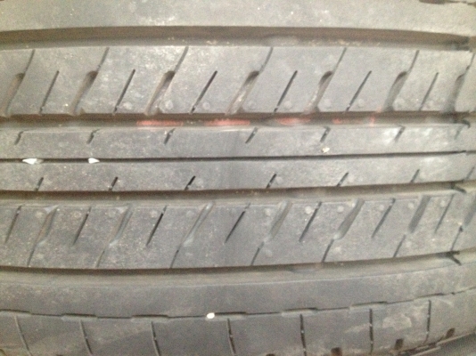 ขายล้อกะทะ revo ป้ายแดงขอบ 15 พร้อมยาง bridgestone ตุ่มมีทุกเส้น ปี 15