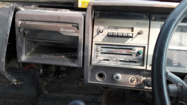 รถบรรทุก HINO ติดเครน รุ่น FD164E เครน 3 ตัน ท้อง V  195 แรงม้า